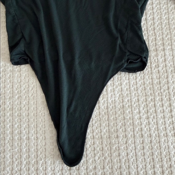 Alphalete Dark Green cropped Long Sleeve - Picture 4 of 4